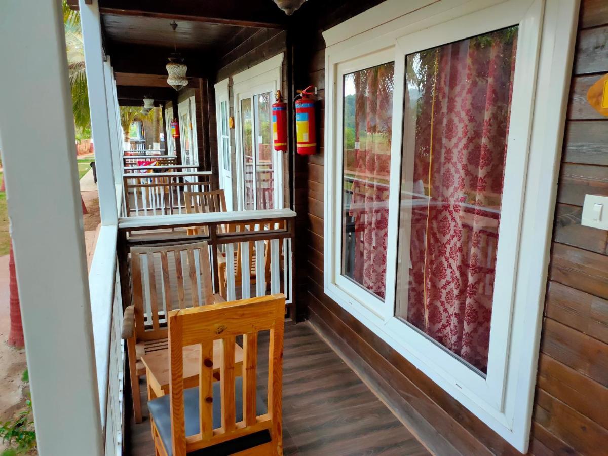 Casa Seaesta Beach Cottages And Suites Arambol Exterior photo
