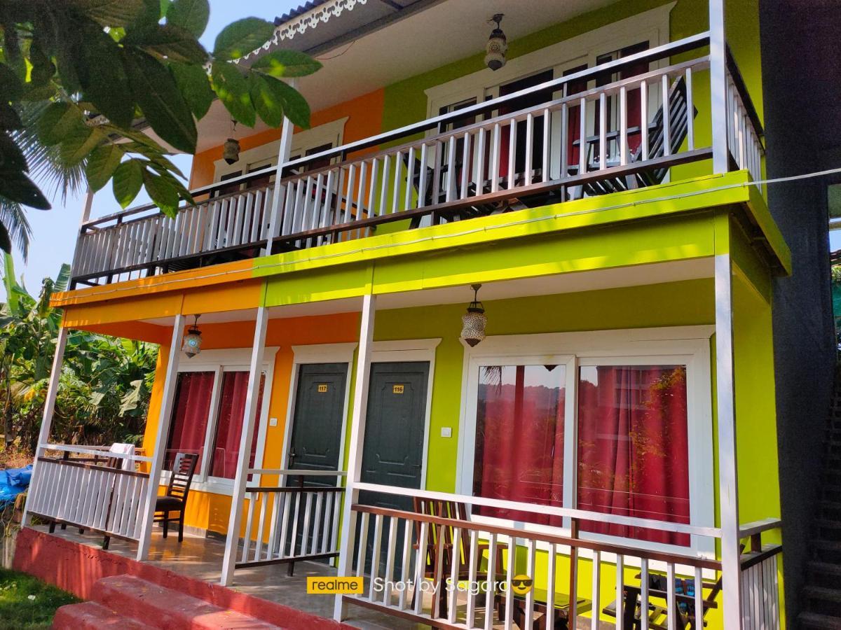 Casa Seaesta Beach Cottages And Suites Arambol Exterior photo