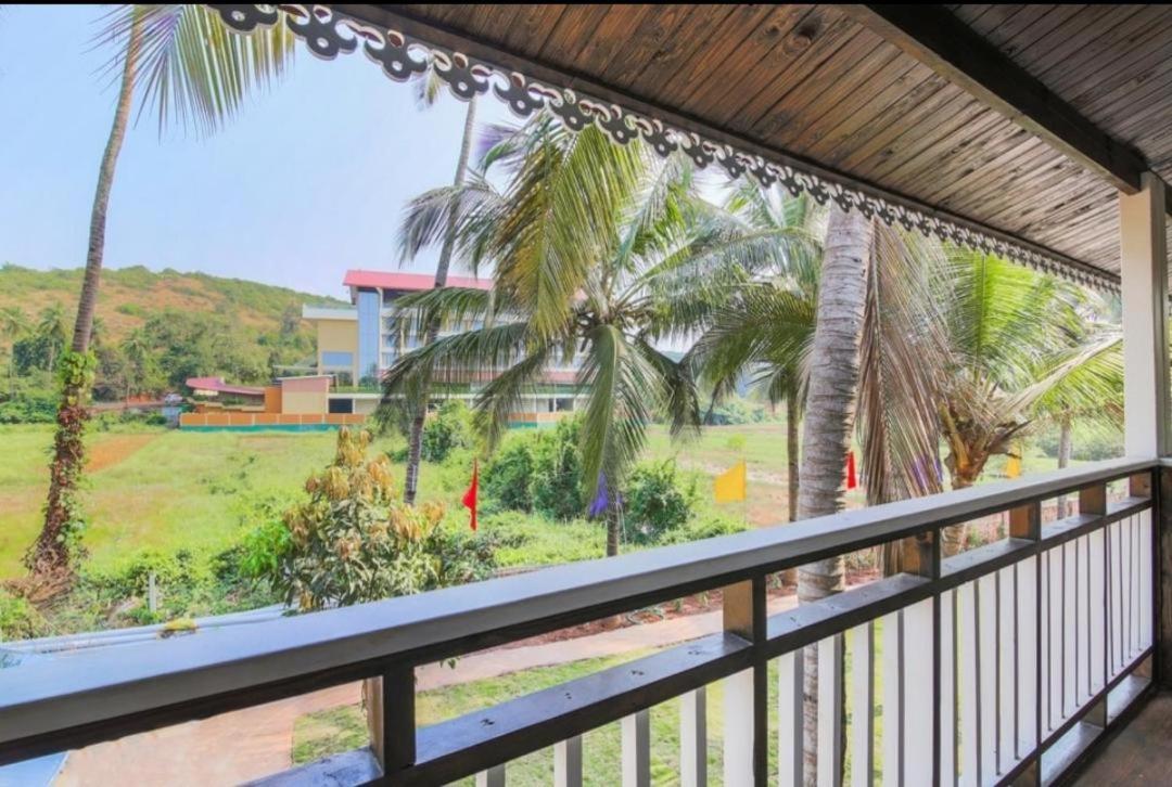 Casa Seaesta Beach Cottages And Suites Arambol Exterior photo